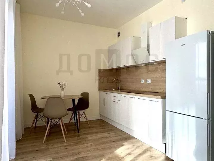 Студия Свердловская область, Екатеринбург ул. 8 Марта, 204Г/3 (27.4 м) - Фото 2