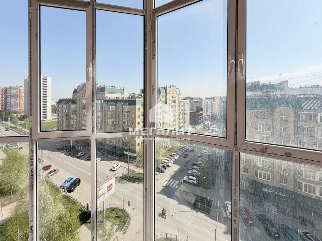 2-к кв. Татарстан, Казань ул. Адоратского, 1а (64.6 м) - Фото 2