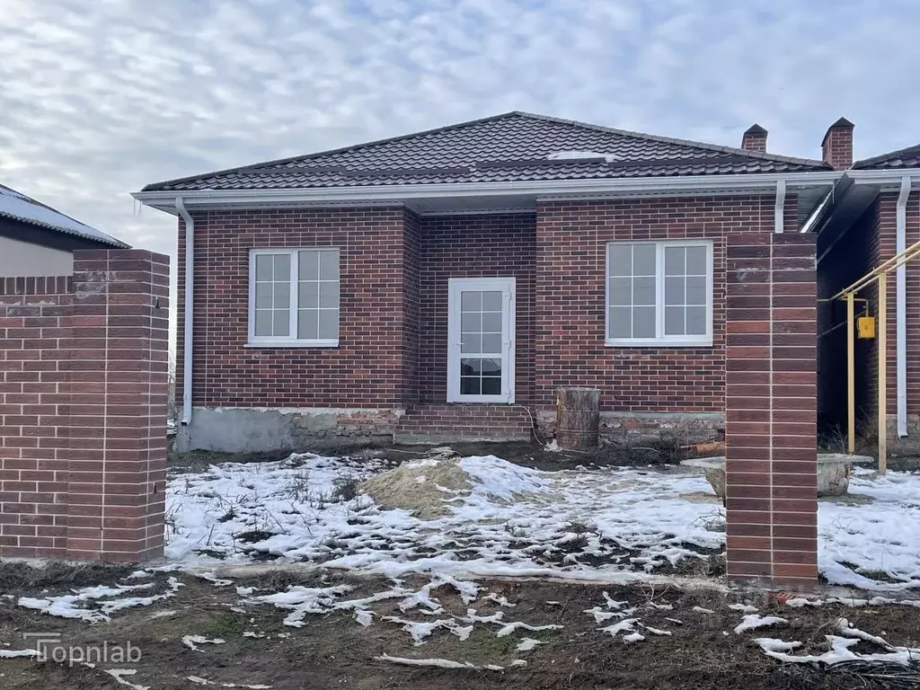 Дом в Ростовская область, Мясниковский район, с. Крым Пролетарская ... - Фото 1