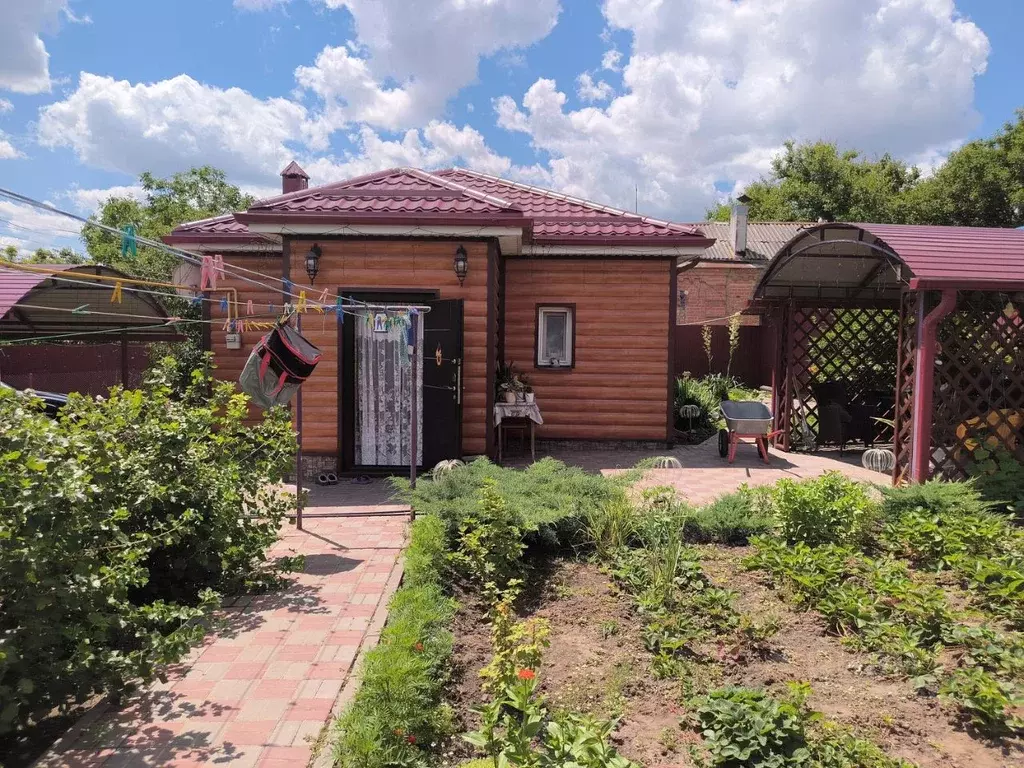 Дом в Ростовская область, Аксай ул. Орджоникидзе (40 м) - Фото 1