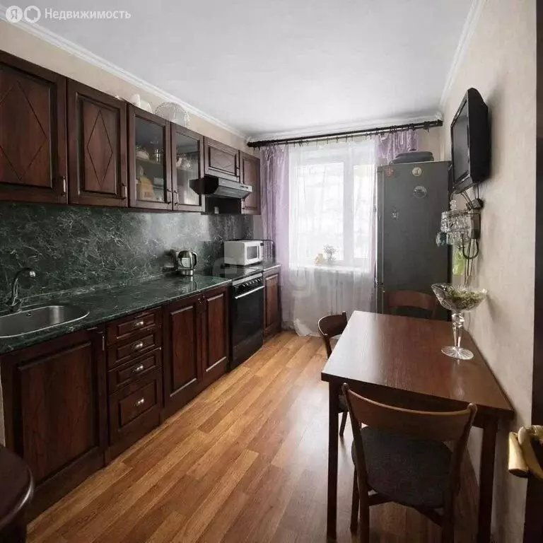 2-комнатная квартира: Петропавловск-Камчатский, улица Лермонтова, 10А ... - Фото 1