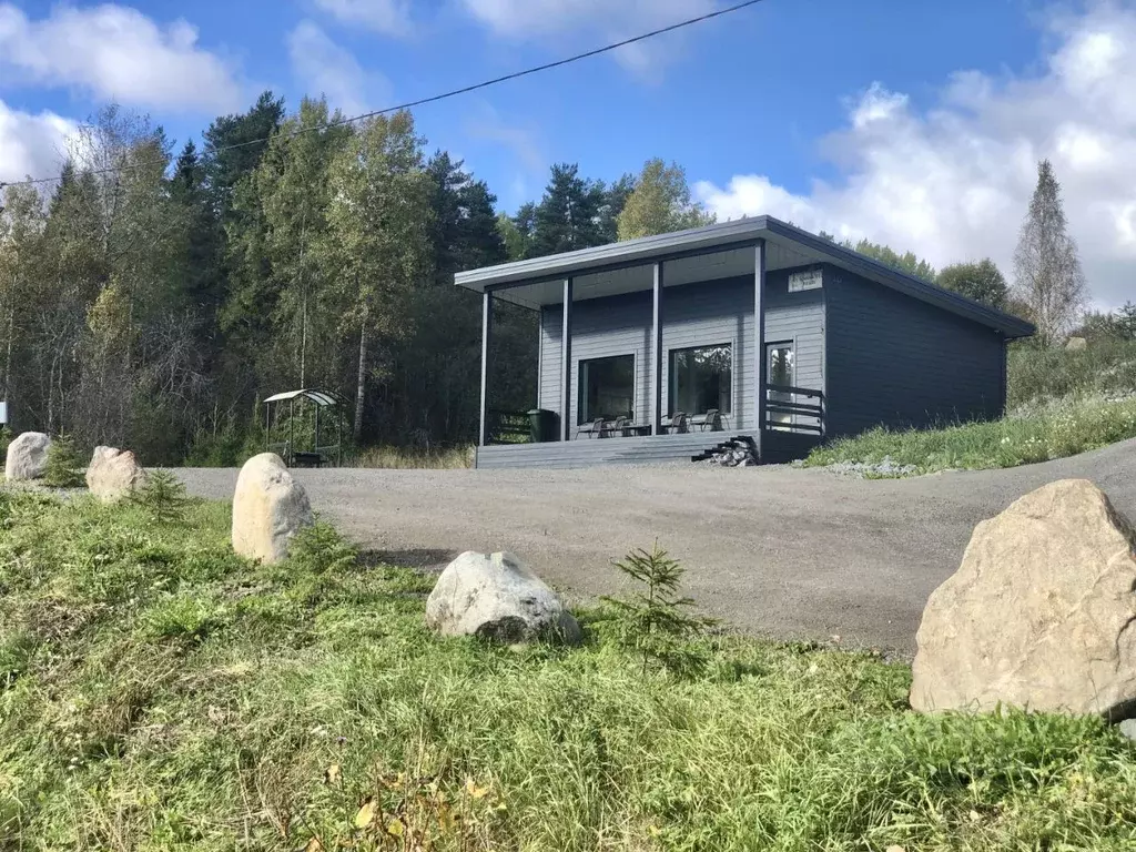 Дом в Карелия, Лахденпохский муниципальный округ, пос. Раухала ул. ... - Фото 1