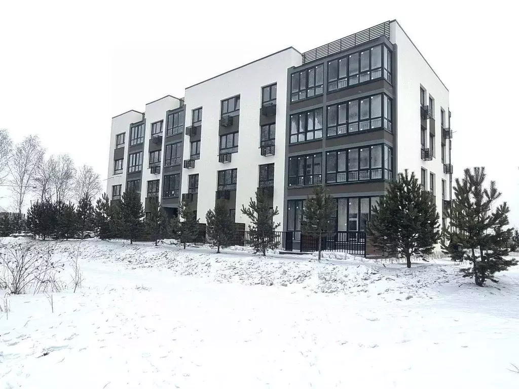 1-к кв. Тюменская область, Тюмень ул. Сергея Свиридова, 11 (37.0 м) - Фото 1