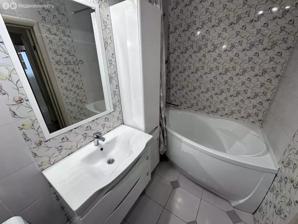 2-комнатная квартира: Кемерово, бульвар Строителей, 59/2 (57.8 м) - Фото 1