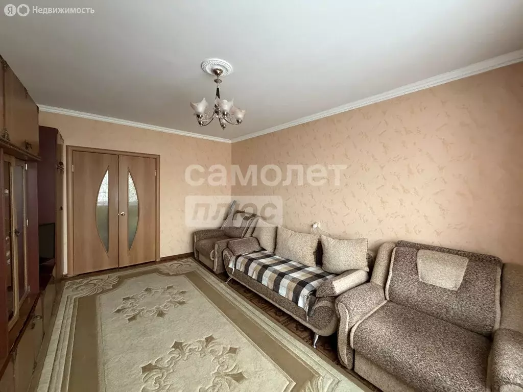 3-комнатная квартира: Омск, улица Иванишко, 33 (63.2 м) - Фото 2