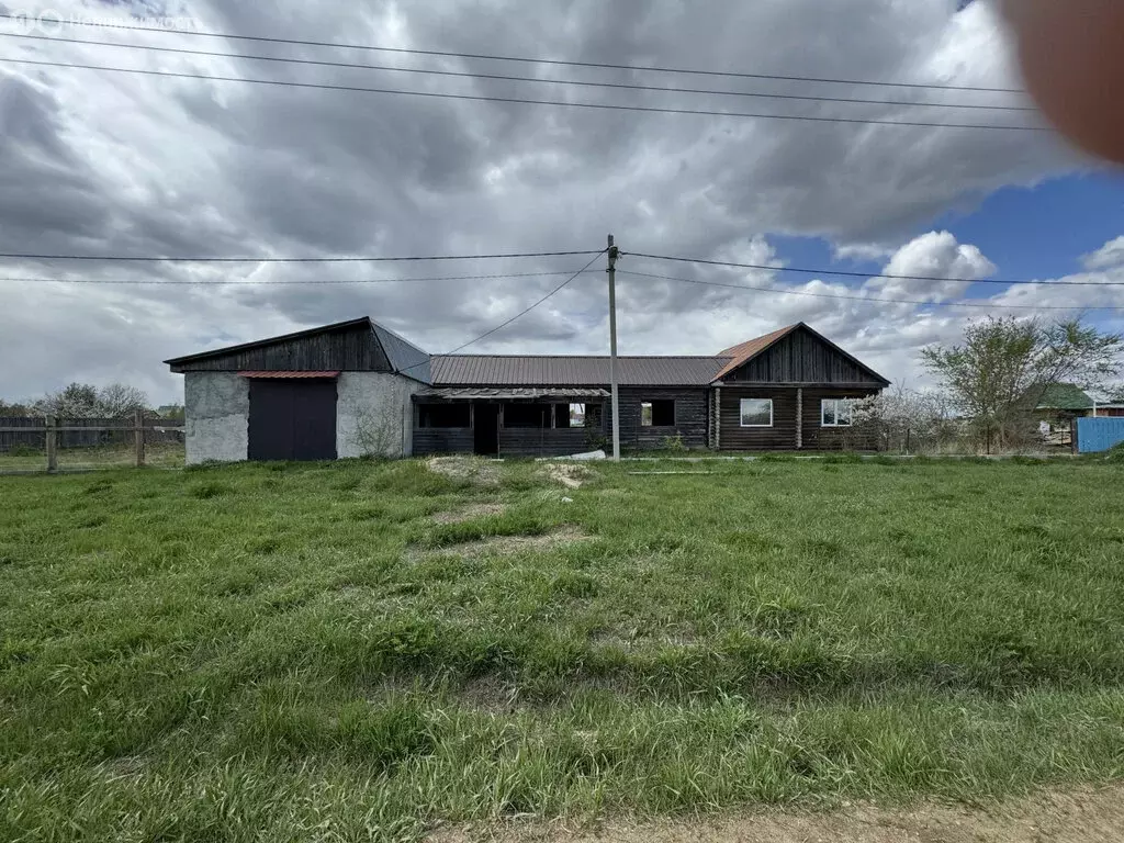 Дом в село Усть-Ивановка, Полевая улица, 40 (161.9 м) - Фото 1