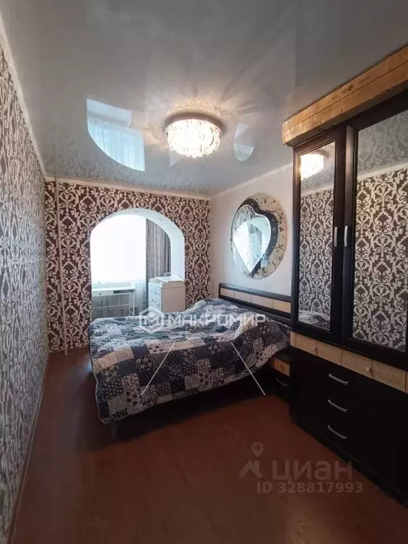 3-к кв. Брянская область, Стародуб Красная пл., 4 (74.2 м) - Фото 1