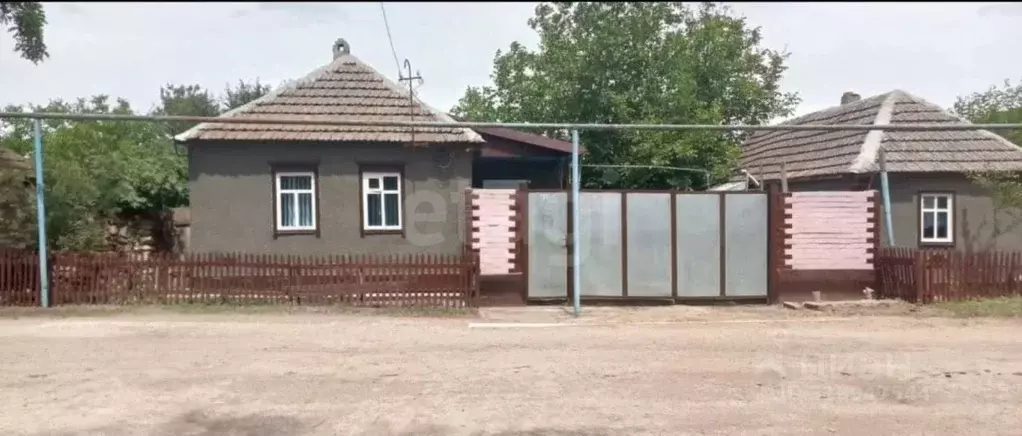 Дом в Ставропольский край, Туркменский муниципальный округ, с. Малые ... - Фото 0