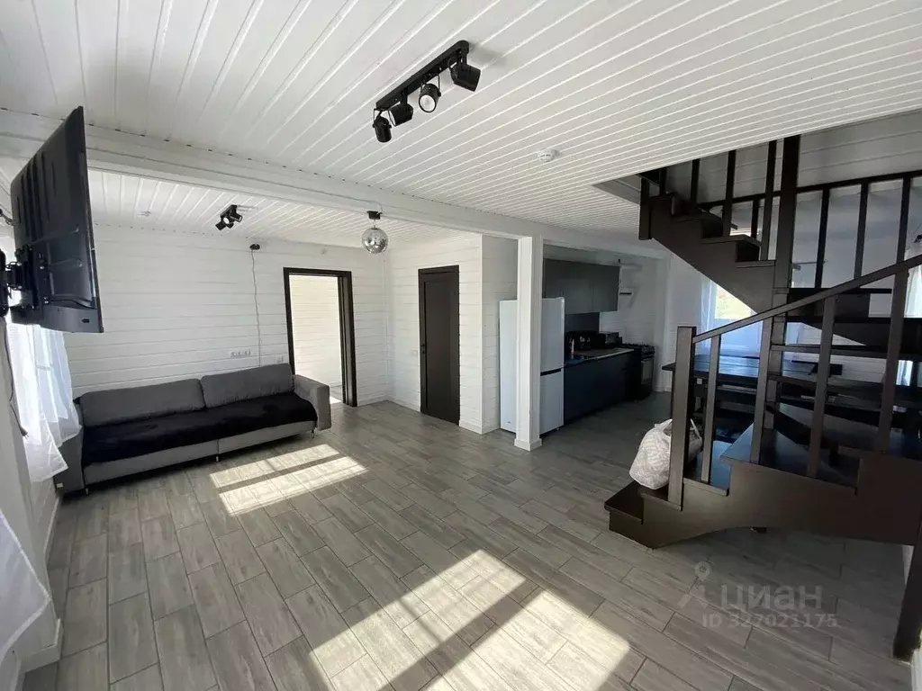 Дом в Ленинградская область, Тосненский район, Федоровское городское ... - Фото 2