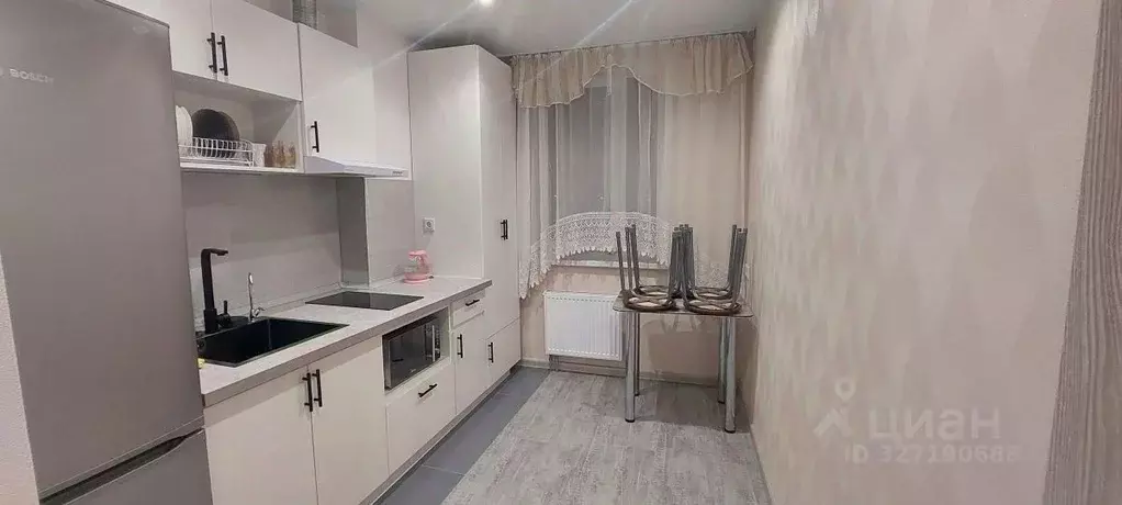 1-к кв. Волгоградская область, Волгоград ул. Имени Старшего Лейтенанта ... - Фото 1