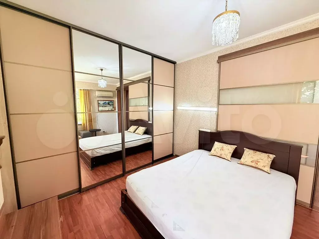 1-к. квартира, 50 м, 2/5 эт. - Фото 1
