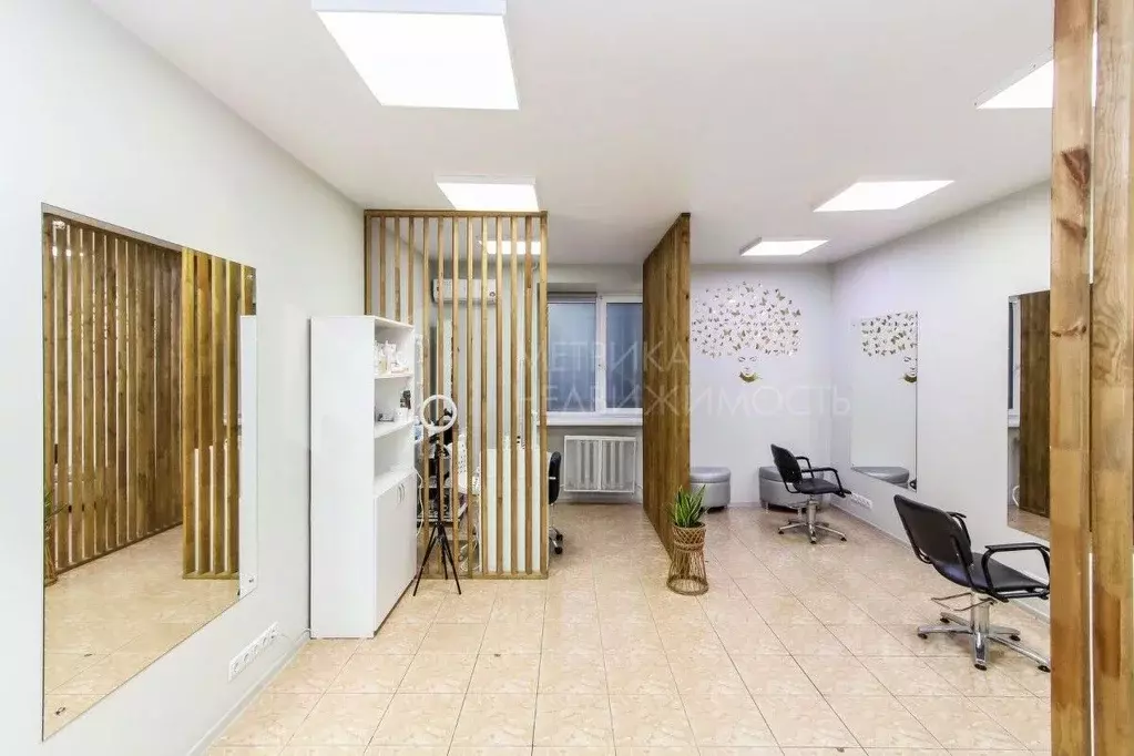 Помещение свободного назначения в Тюменская область, Тюмень Солнечный ... - Фото 2