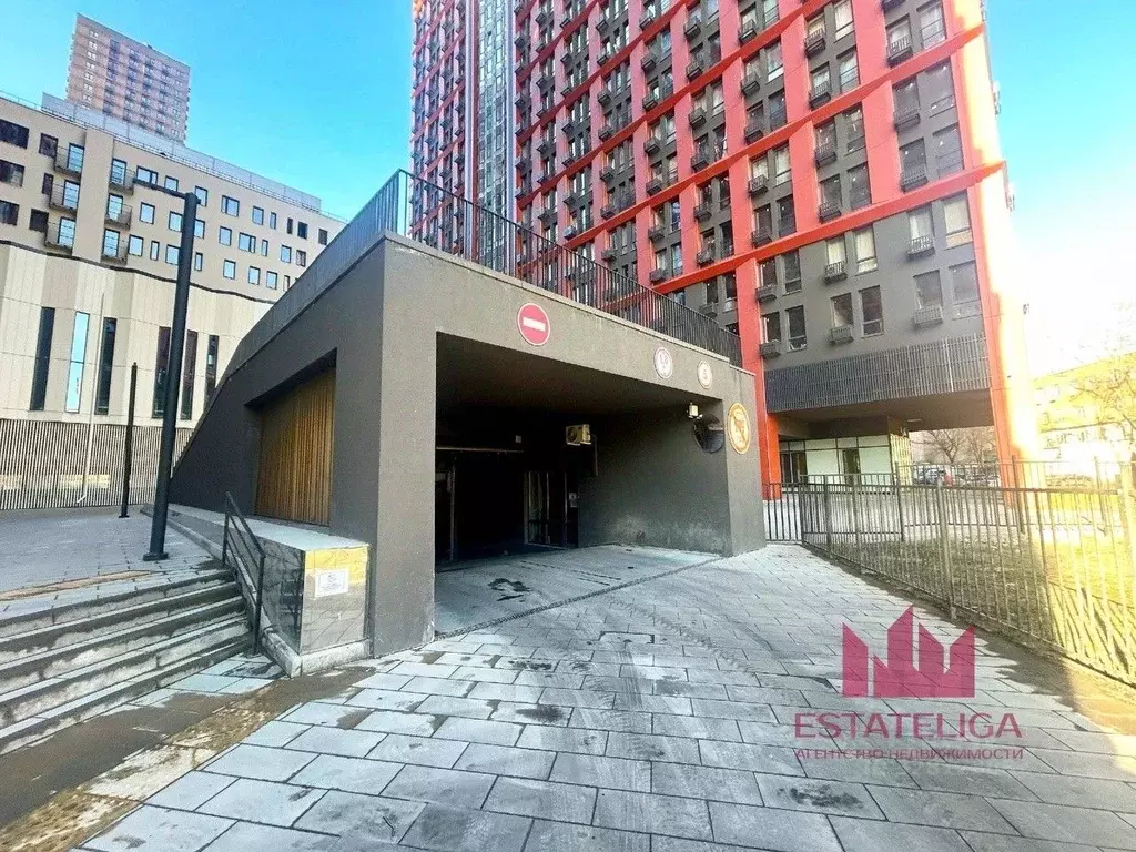 Гараж в Москва Новоостаповская ул., 20 (14 м) - Фото 1