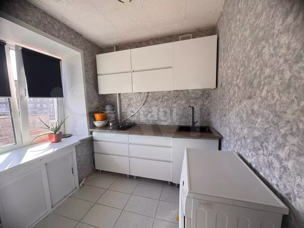 3-к. квартира, 58,5 м, 2/5 эт. - Фото 0