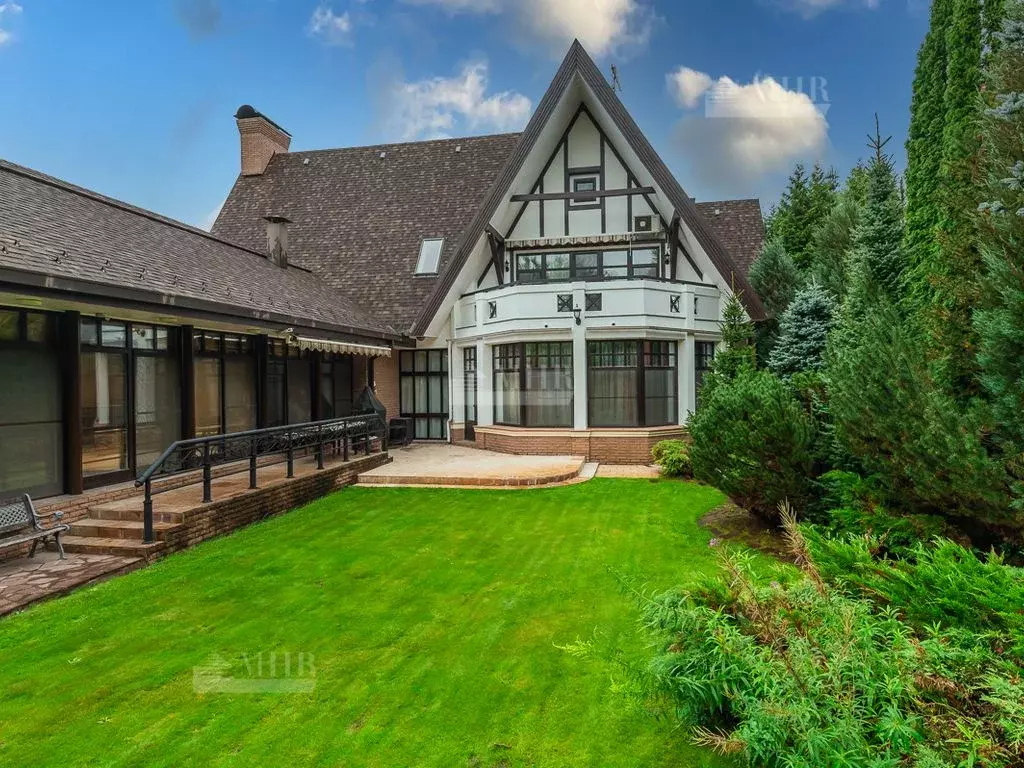 Дом в Московская область, Одинцовский городской округ, д. Подушкино ... - Фото 1