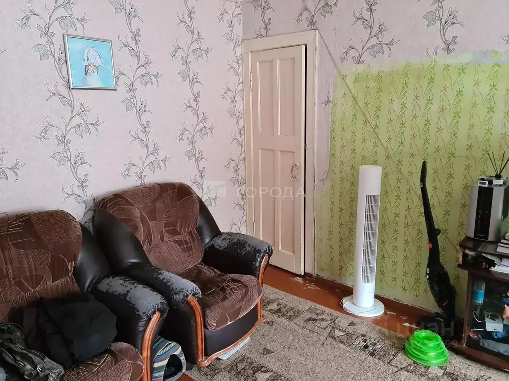 2-к кв. Кемеровская область, Новокузнецк ул. Кирова, 37А (42.1 м) - Фото 0