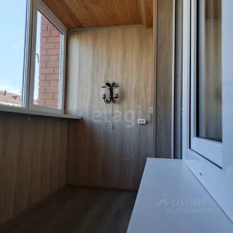 2-к кв. Тюменская область, Тюмень ул. Карла Маркса, 12к3 (55.9 м) - Фото 1