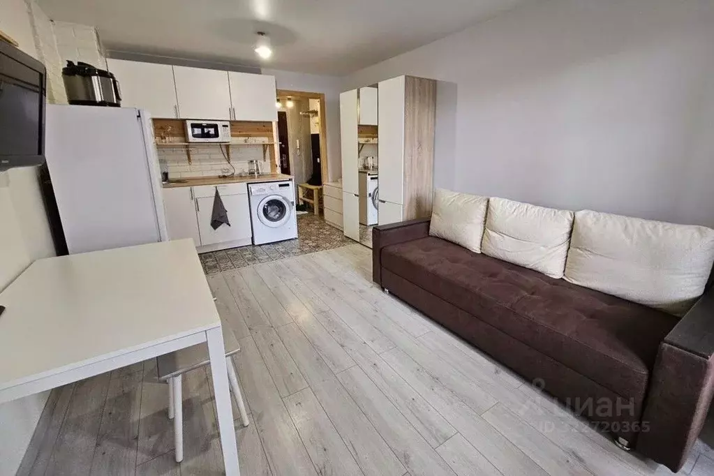 Студия Кировская область, Киров ул. Ленина, 184к3 (27.0 м) - Фото 1