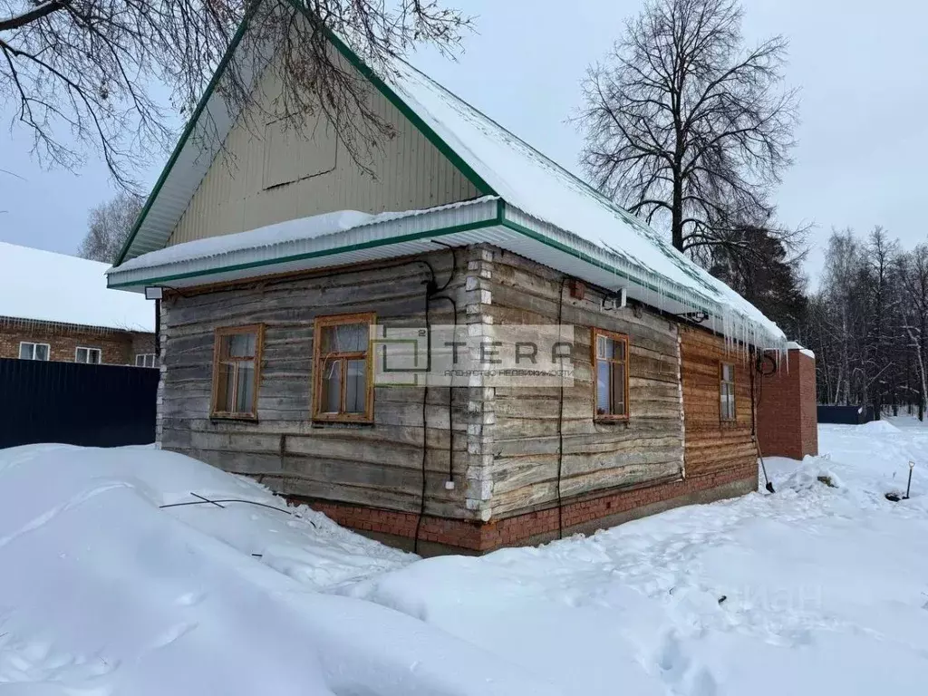 Дом в Башкортостан, Дюртюлинский район, Ангасяковский сельсовет ул. ... - Фото 1