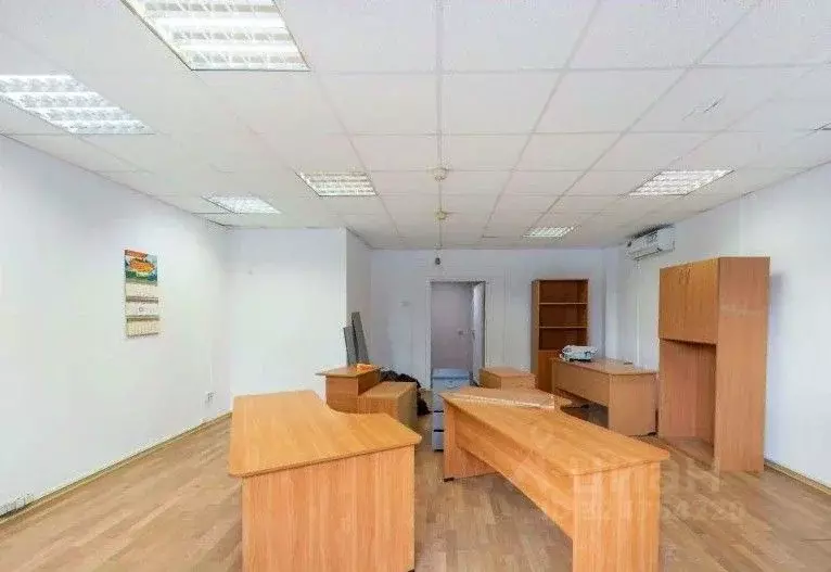 Офис в Санкт-Петербург пл. Конституции, 2 (879 м) - Фото 1