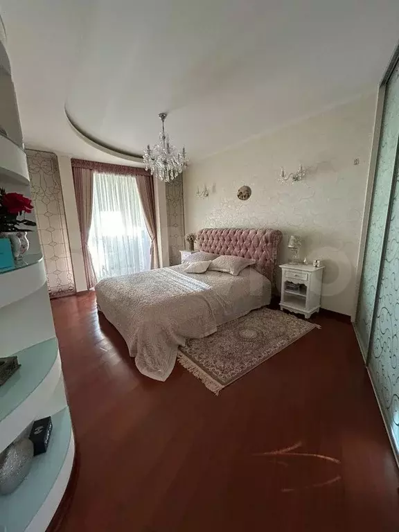 2-к. квартира, 110 м, 4/4 эт. - Фото 0