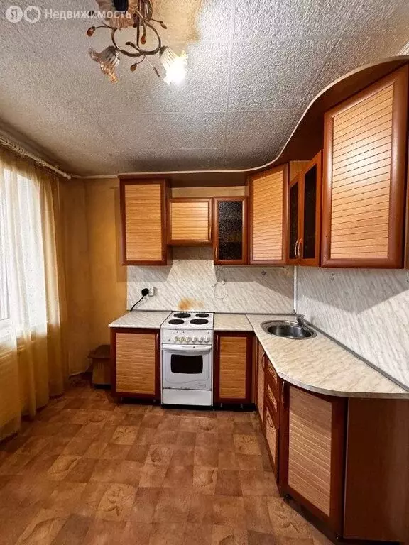 3-комнатная квартира: Братск, жилой район Гидростроитель, Вокзальная ... - Фото 1