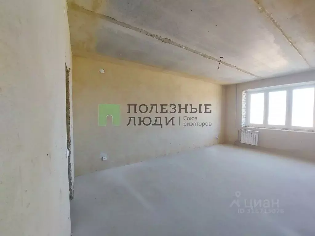 2-к кв. Орловская область, Орел Ливенская ул., 33к2 (71.8 м) - Фото 0