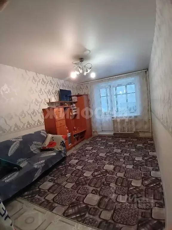 2-к кв. Новосибирская область, Новосибирск ул. Ватутина, 1А (45.0 м) - Фото 0