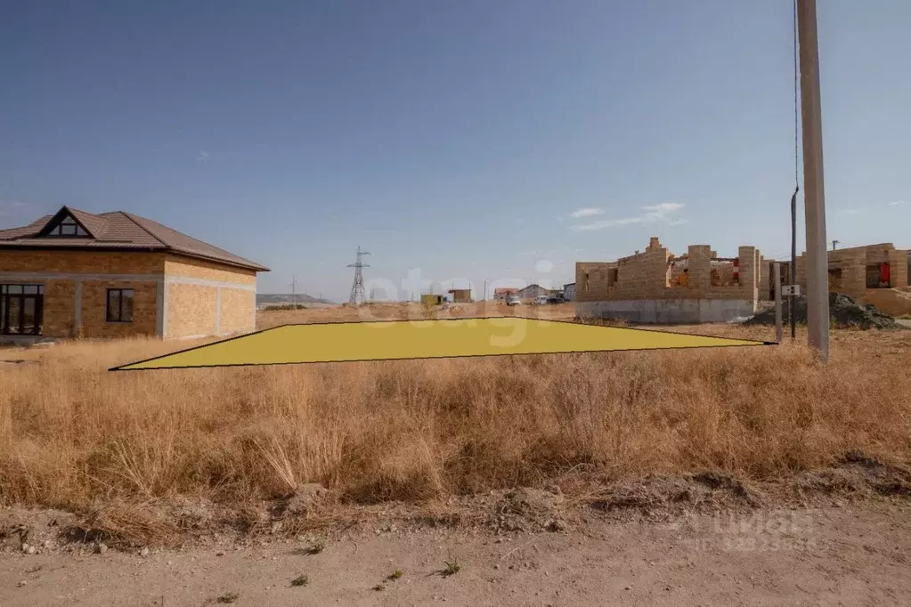 Участок в Крым, Бахчисарай пер. Улаклы (6.0 сот.) - Фото 1