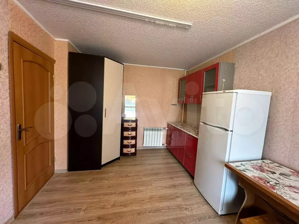 Комната 17 м в 3-к., 3/9 эт. - Фото 0