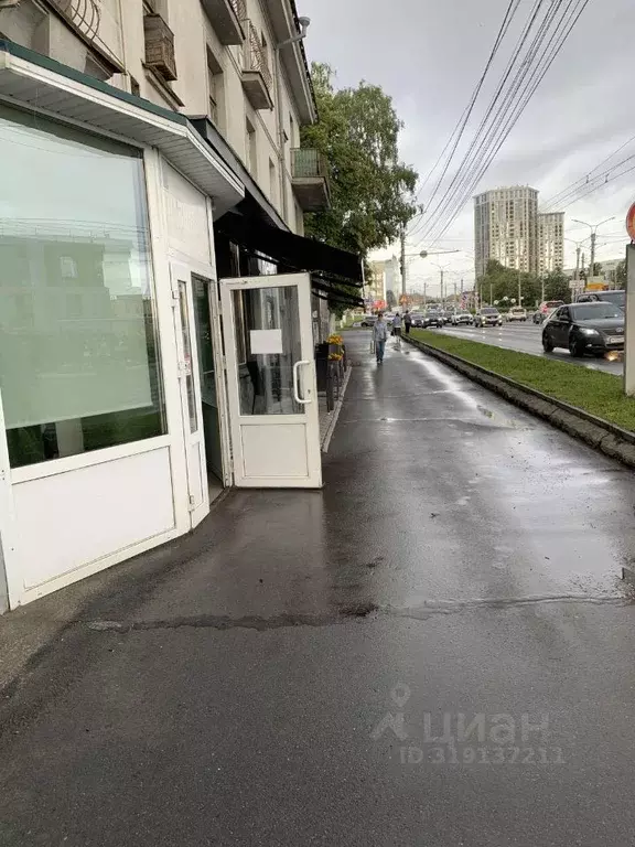 Помещение свободного назначения в Чувашия, Чебоксары ул. Калинина, 101 ... - Фото 1