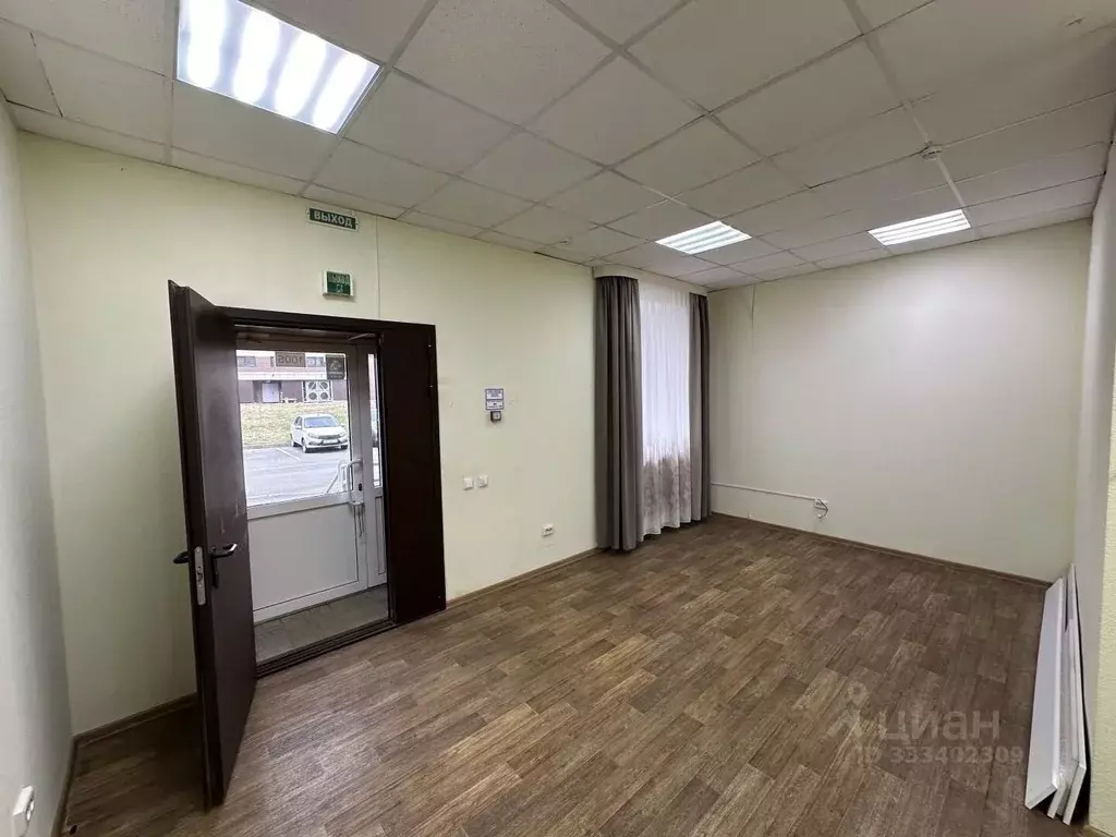 Помещение свободного назначения в Татарстан, Казань ул. Салиха ... - Фото 2