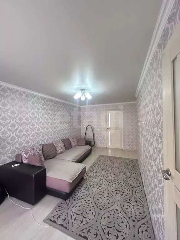 2-к кв. Калмыкия, Элиста ул. Илишкина, 3 (45.0 м) - Фото 1