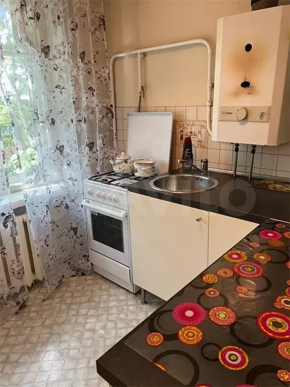 2-к. квартира, 45 м, 4/4 эт. - Фото 0