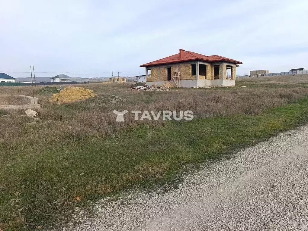 Участок в Крым, Симферопольский район, с. Доброе ул. Яшлык, 57 (10.0 ... - Фото 1