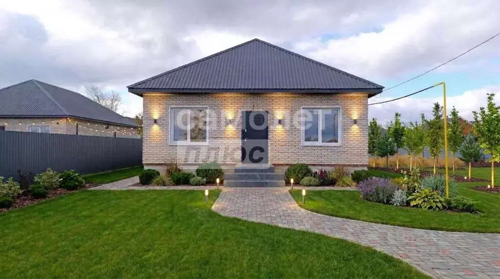 Дом в Оренбургская область, Бузулук ул. Бобровская (105 м) - Фото 1