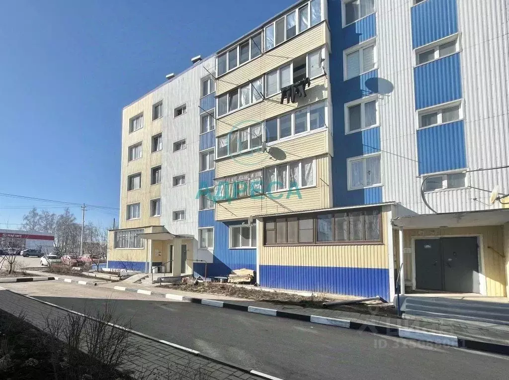 2-к кв. Белгородская область, Новый Оскол Ливенская ул., 104 (44.0 м) - Фото 0