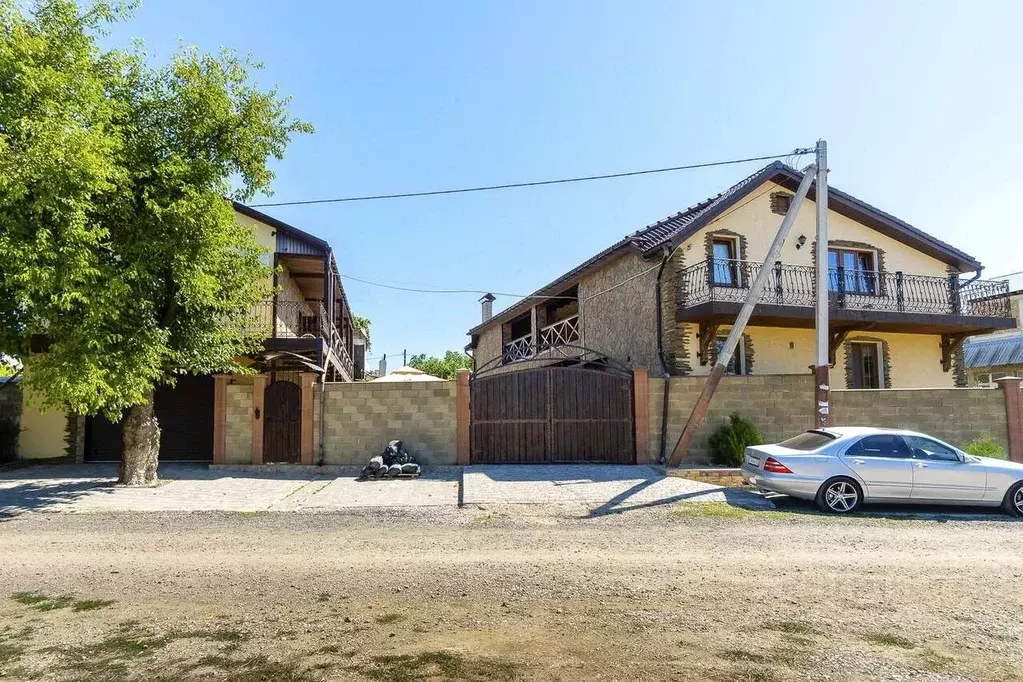 Коттедж в Севастополь ул. Челюскинцев, 118 (800 м) - Фото 0
