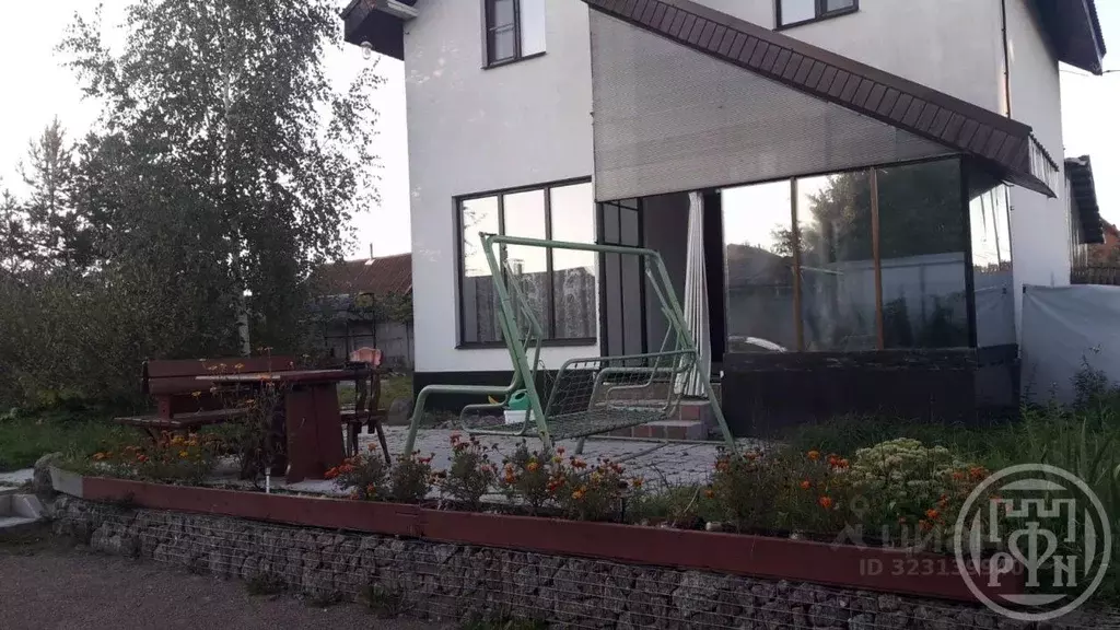 Дом в Ленинградская область, Ломоносовский район, Виллозское городское ... - Фото 1