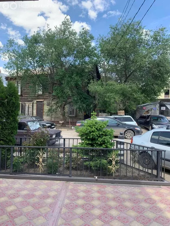 3-комнатная квартира: Астрахань, улица Крупской, 43/4 (65 м) - Фото 1