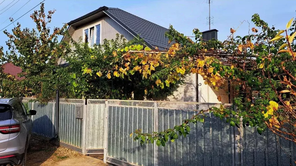 Дом в Краснодарский край, Абинск ул. Чехова, 8 (77 м) - Фото 1