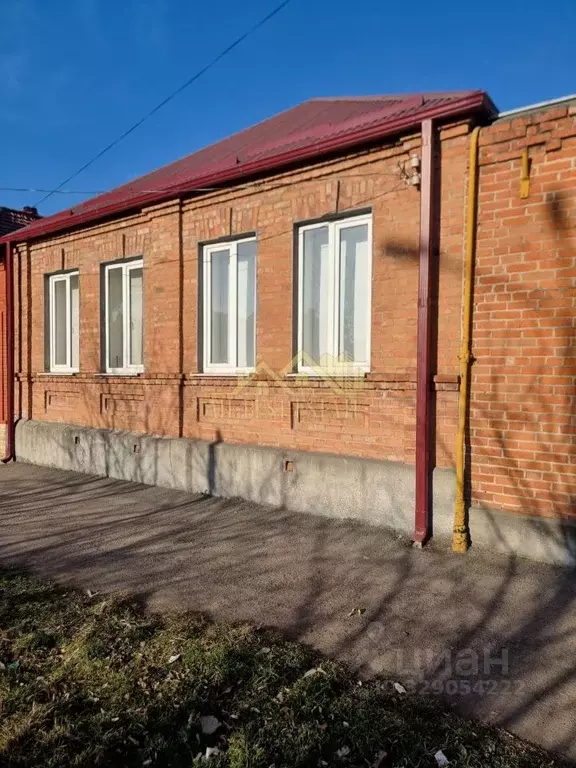 Дом в Северная Осетия, Владикавказ ул. Леваневского, 82 (104 м) - Фото 1