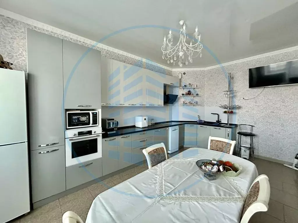 3-к кв. Ставропольский край, Ессентуки Октябрьская ул., 337/3 (119.4 ... - Фото 1