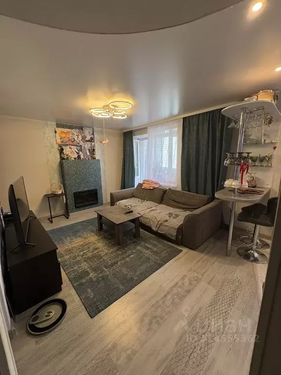 2-к кв. Вологодская область, Череповец Ленинградская ул., 43 (70.0 м) - Фото 1