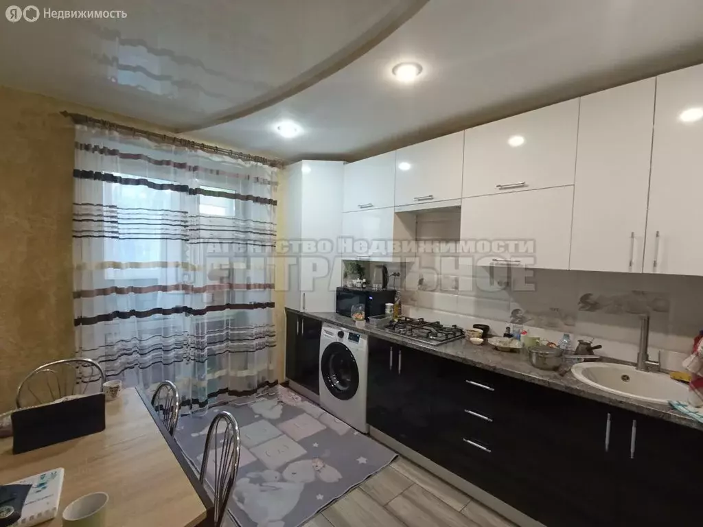 2-комнатная квартира: Смоленск, проспект Строителей, 23Б (68.2 м) - Фото 1