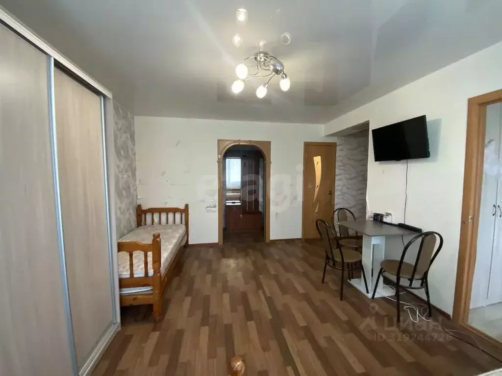 2-к кв. Калужская область, пос. Ферзиково ул. Бычкова, 8 (37.8 м) - Фото 1