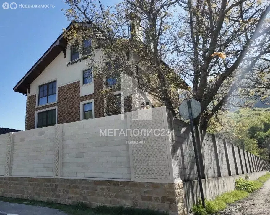 Дом в село Адербиевка, Октябрьская улица (511 м) - Фото 1