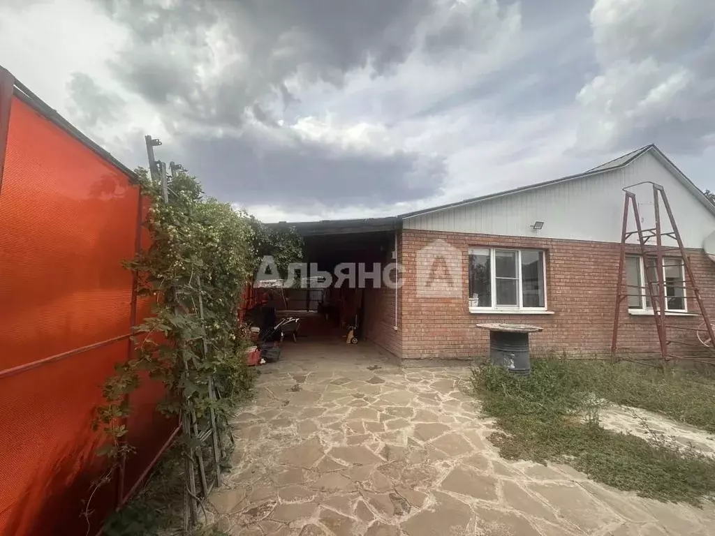 Дом в Ростовская область, Волгодонской район, Романовская ст-ца ... - Фото 1