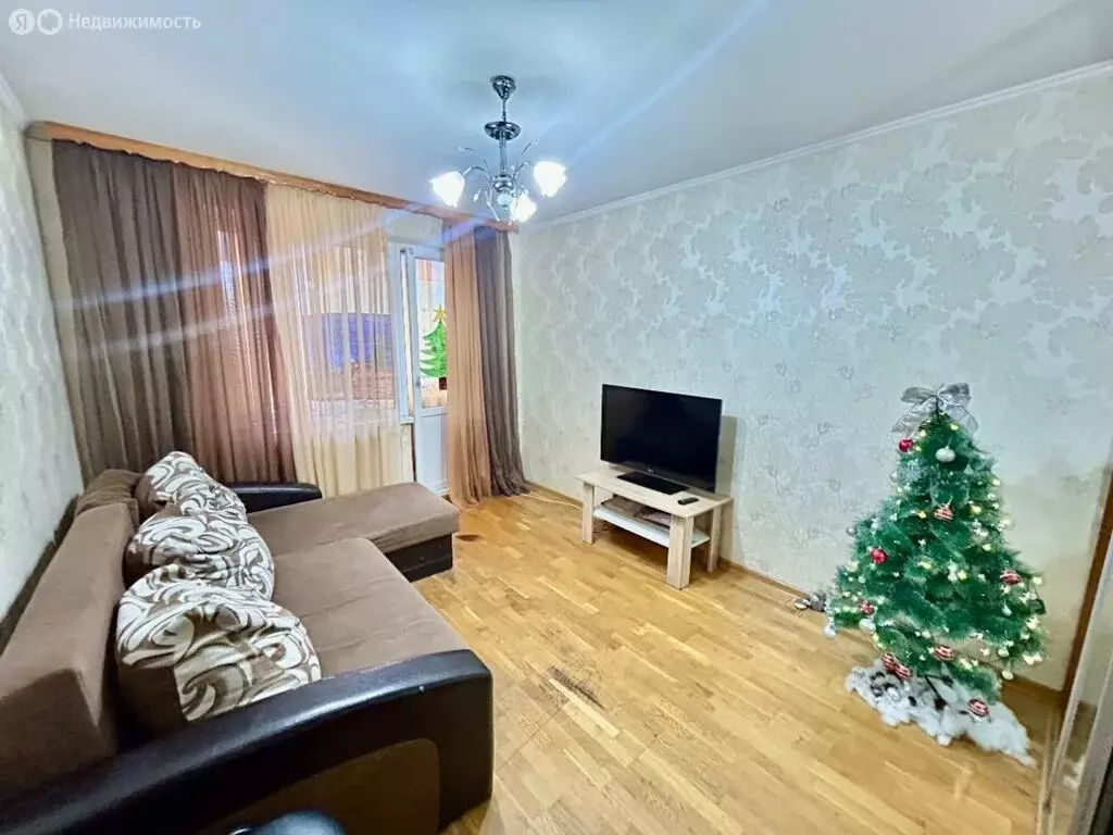 2-комнатная квартира: Калининград, улица Лилии Иванихиной, 1 (45.9 м) - Фото 1