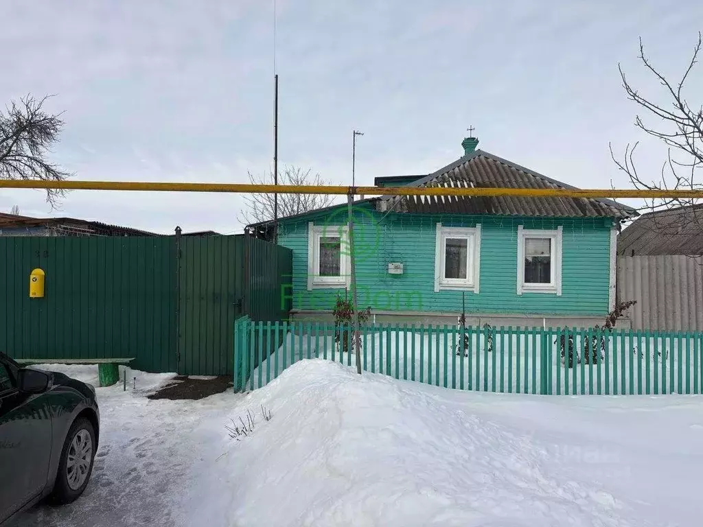 Дом в Белгородская область, Корочанский район, Погореловское с/пос, с. ... - Фото 1